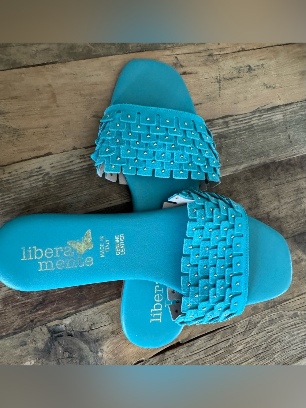 Libera Mente Made in Italy Leather Turquoise Flats with Gold details 8